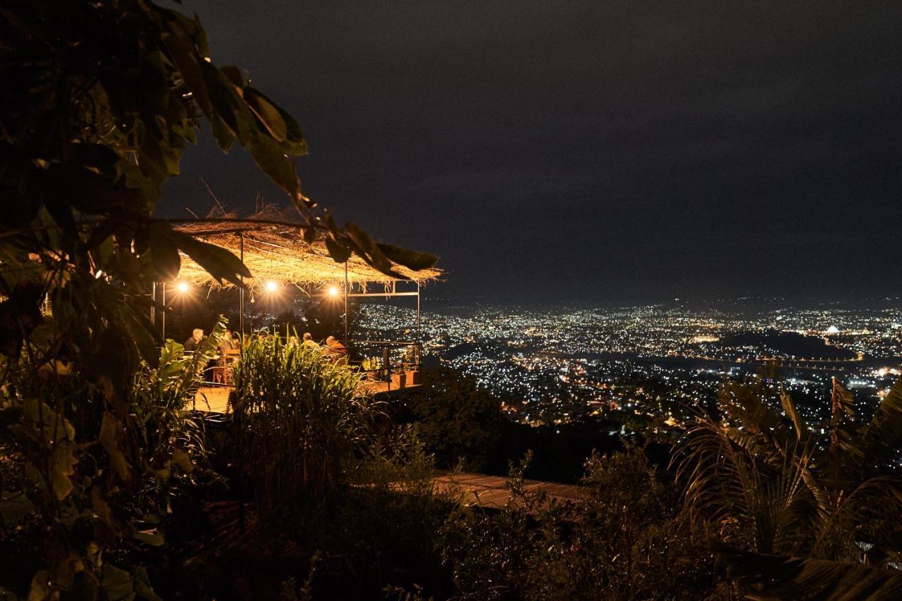 Eagle View Lodge - Kigali Bagian luar foto