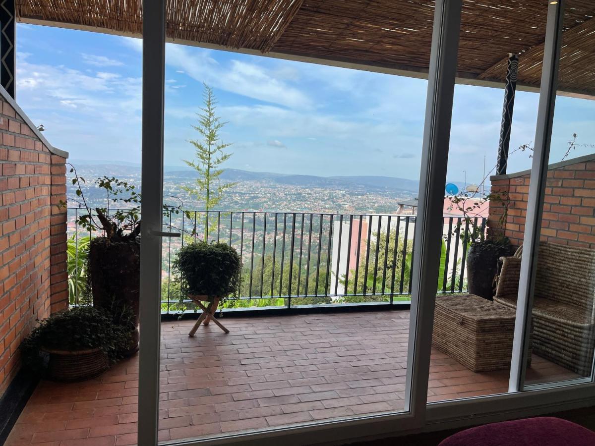 Eagle View Lodge - Kigali Bagian luar foto