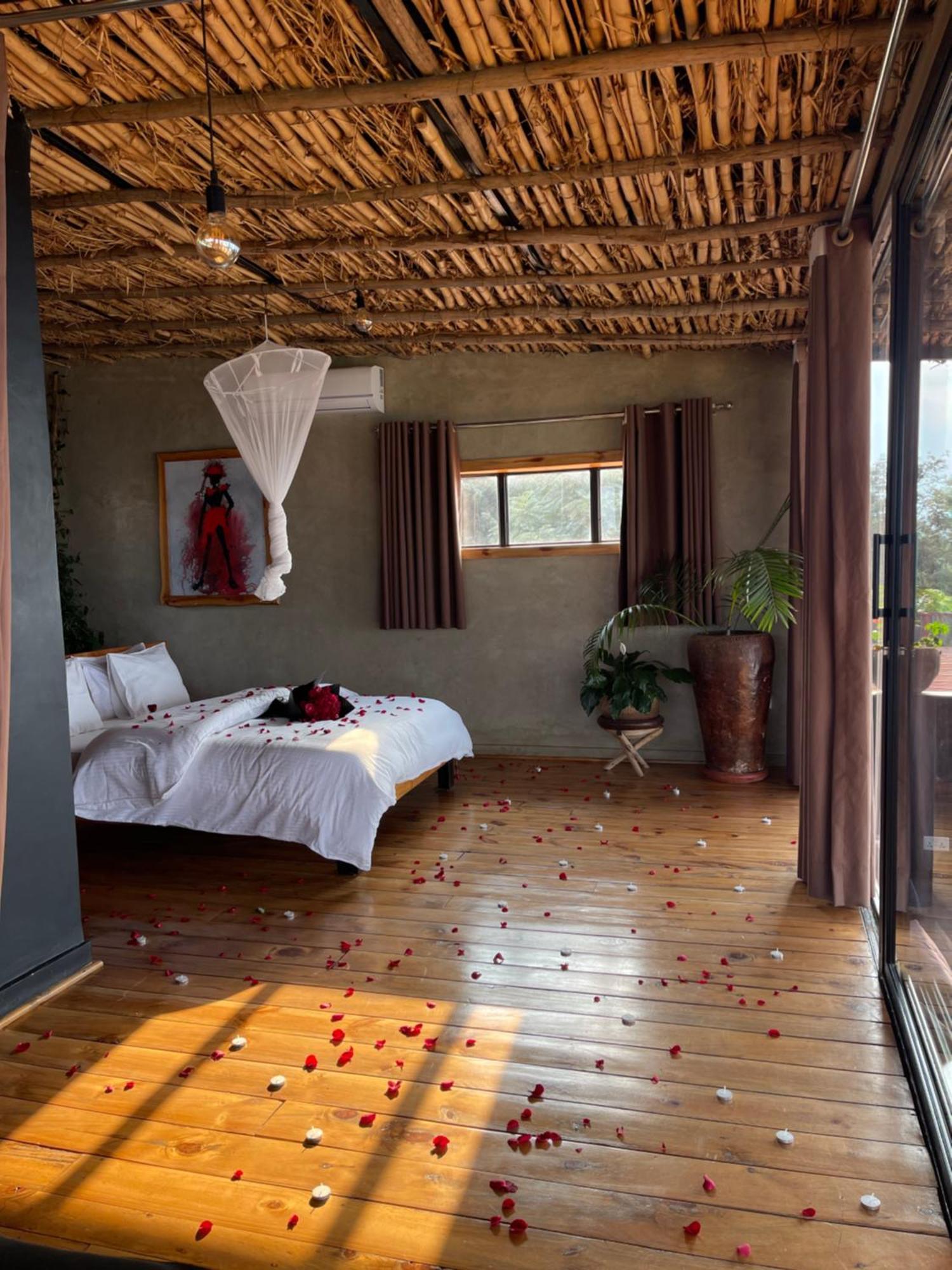 Eagle View Lodge - Kigali Bagian luar foto