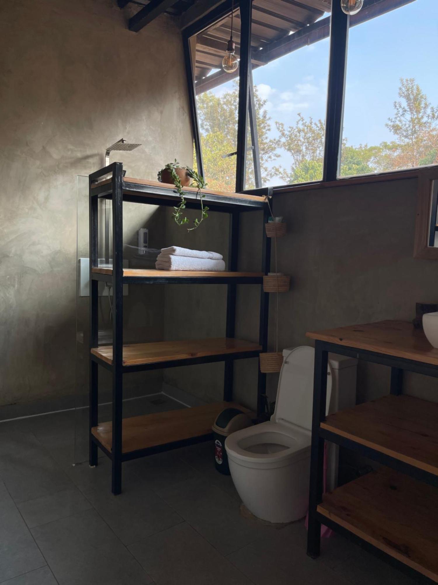 Eagle View Lodge - Kigali Bagian luar foto