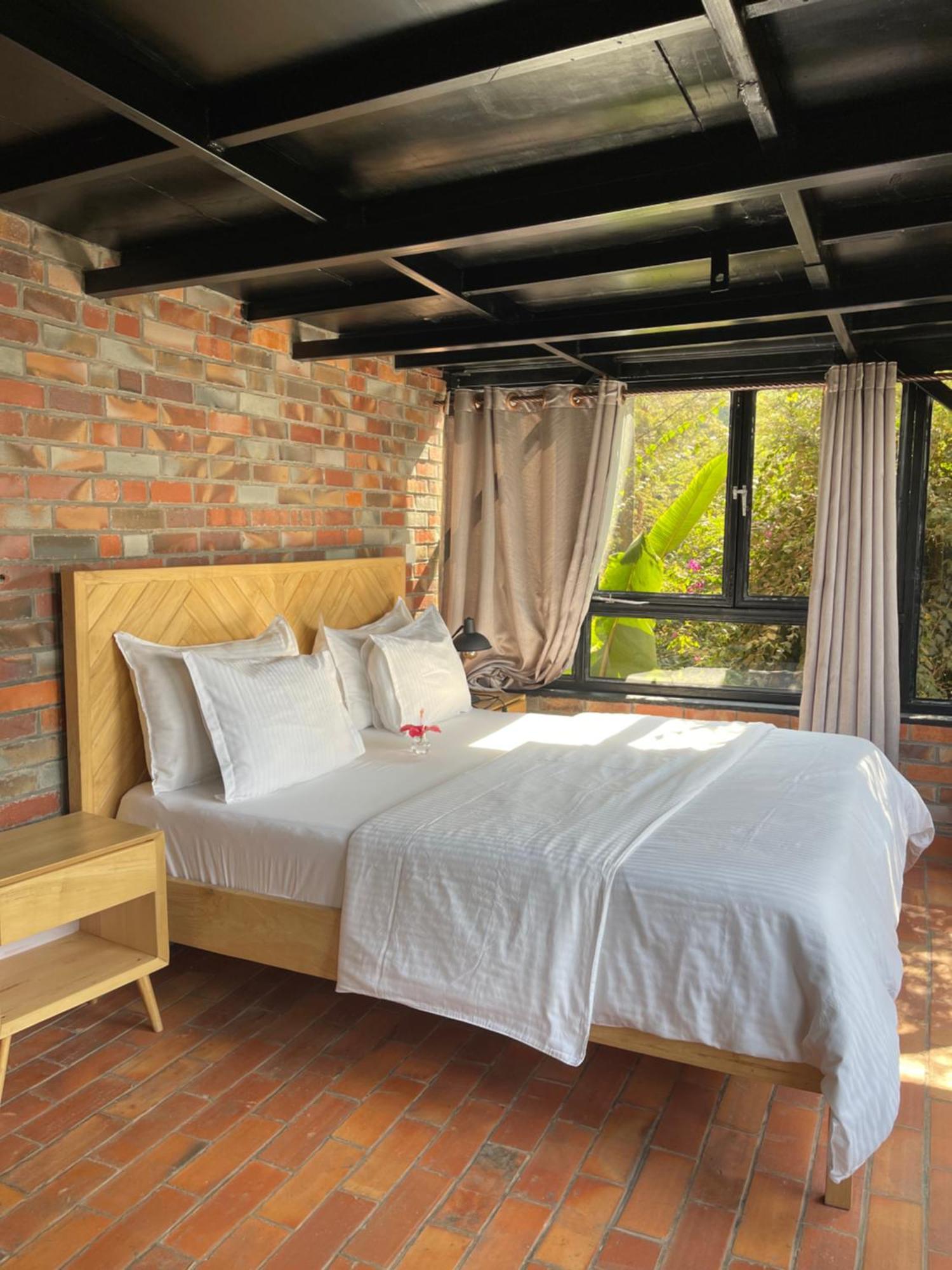 Eagle View Lodge - Kigali Bagian luar foto