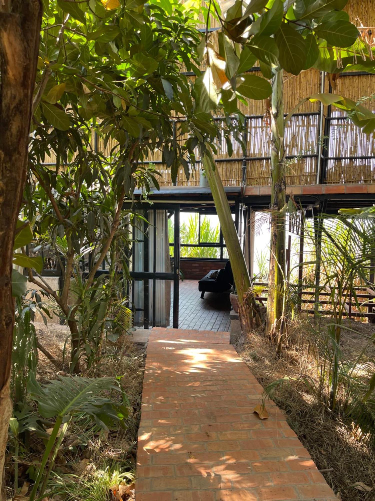 Eagle View Lodge - Kigali Bagian luar foto