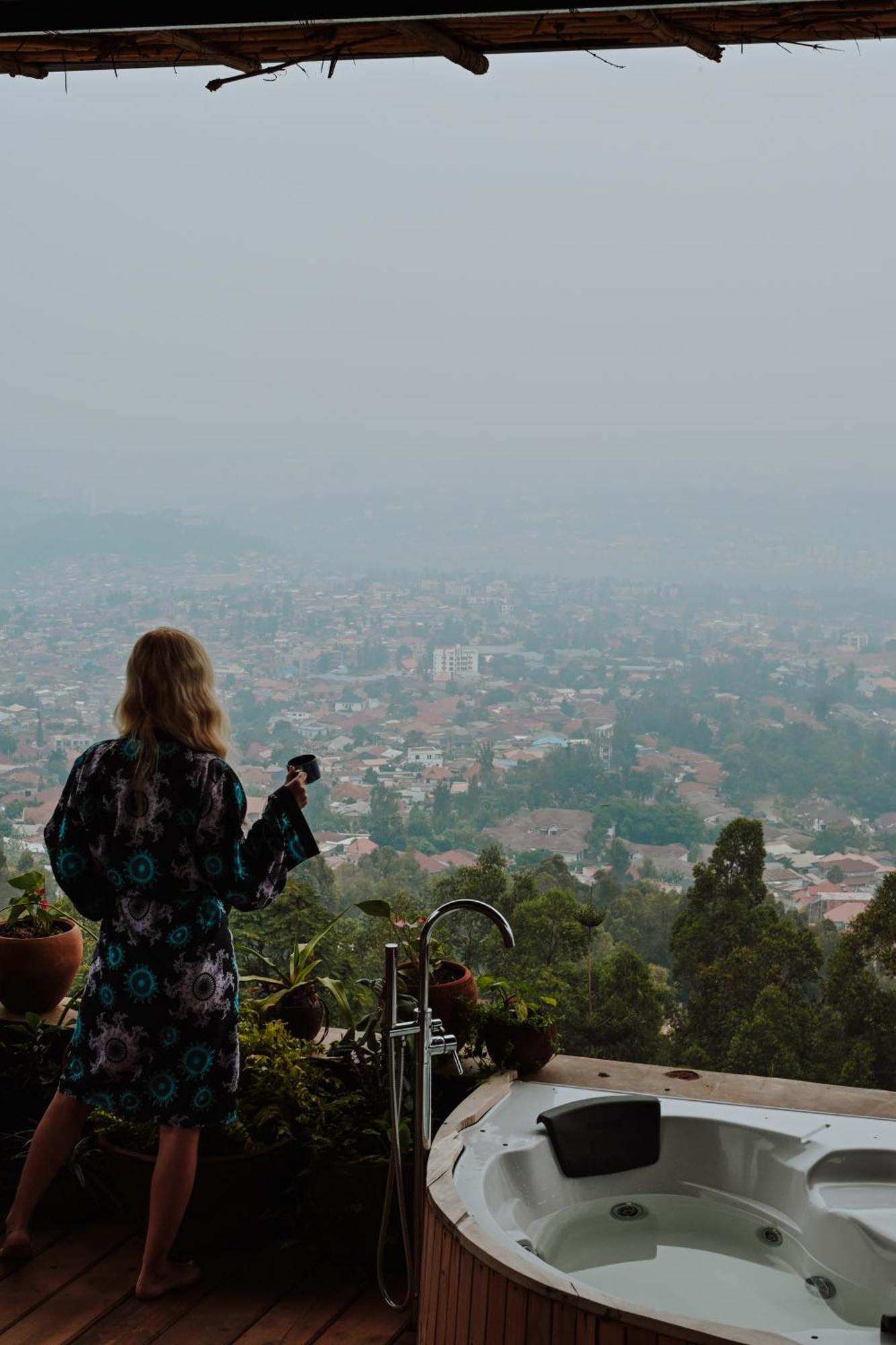 Eagle View Lodge - Kigali Bagian luar foto